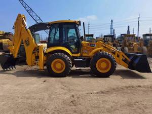 รถตักล้อยาง JCB สีเหลือง มือสอง เครื่องจักรก่อสร้าง พร้อมระบบไฮดรอลิก เครื่องยนต์ เกียร์ ปั๊ม มอเตอร์ น้ำหนัก 10300 กก. ใช้งาน 0-2000 ชั่วโมง - Product Image 3