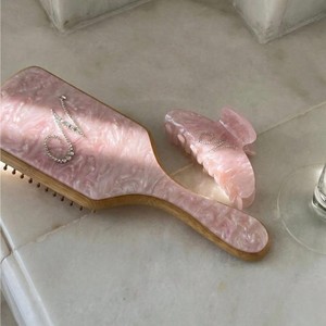 Peigne à coussin d'air en acétate gravé avec un nom personnalisé, cadeau de mariage, cadeau d'anniversaire, pour le massage de la tête - Product Image 2