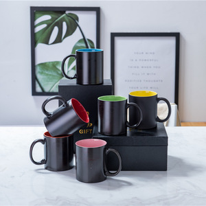 <span class=keywords><strong>Taza</strong></span> <span class=keywords><strong>de</strong></span> Cerámica Negra Sublimable <span class=keywords><strong>de</strong></span> 11 oz <span class=keywords><strong>con</strong></span> <span class=keywords><strong>Interior</strong></span> <span class=keywords><strong>de</strong></span> <span class=keywords><strong>Color</strong></span>, <span class=keywords><strong>Taza</strong></span> <span class=keywords><strong>de</strong></span> Café Personalizable para DIY - Product Image 2