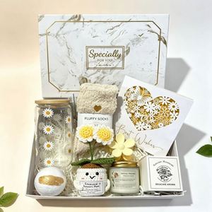 Coffret Cadeau Personnalisé à Motif Marbre, Vente en Gros, Kit de Soins Personnels Crochet avec Plante d'Éveil Émotionnel, Tasse en Verre Marguerite et Ensemble de Bougies Parfumées - Product Image 1
