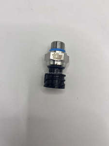 Piezas del Sistema Eléctrico VOE22899626 Aptas para Excavadora Volvo D12 D13, Sensor de Presión de Aceite 20898038 21540602 20886108 20484678 - Product Image 5