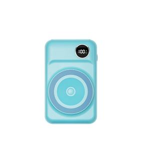 Batterie externe magnétique sans fil multifonction 15W de 10000 mAh avec câble intégré haute capacité - Product Image 3