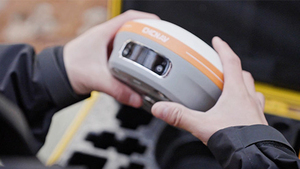 Chcnav I83 GNSS GPS RTK de 1408 Canales con Instrumento de Topografía IMU, Base Chcnav CHC I83 - Product Image 1