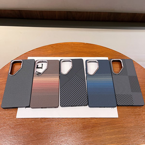 Di lusso creativo in fibra di carbonio Texture di aspirazione magnetica custodia per telefono di ricarica senza fili per <span class=keywords><strong>Samsung</strong></span> <span class=keywords><strong>S23</strong></span> S24 S25 Ultra Anti-fall <span class=keywords><strong>Cover</strong></span> - Product Image 6