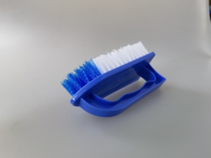 Brosse à récurer durable avec manche en plastique et poils en PP pour le nettoyage ménager - Product Image 3