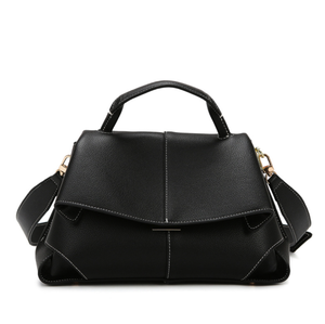 Sac bandoulière noir en cuir PU pour femme, sac à main à rabat, sac fourre-tout avec sangle réglable pour le quotidien et les voyages - Product Image 1