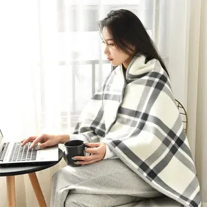 Super Soft Winter Plaid Pattern Home Flannel Fleece Sherpa Oversized Wearable Shawl Blanket for winter