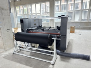Machine de découpe laser <span class=keywords><strong>CO2</strong></span> CNC pour couvre-phare de voiture, tapis occultant, tapis anti-soleil en suède - Product Image 5
