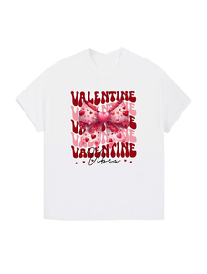 Valentine Vibes T-shirt grande taille pour femme, manches courtes, col rond, imprimé cœur rose et nœud, haut décontracté printemps-été - Product Image 1
