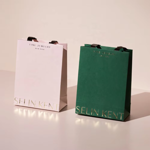 Sacs de shopping de luxe personnalisés avec votre propre logo, sacs cadeaux en papier pliables et réutilisables noirs avec ruban - Product Image 4