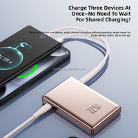 Batterie externe rechargeable ultra-mince haute capacité 10000 mAh, charge rapide 22,5 W, banque d'alimentation portable avec écran LED et câbles intégrés