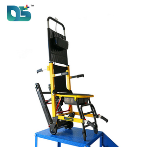 Silla reclinable <span class=keywords><strong>de</strong></span> elevación al aire libre, silla <span class=keywords><strong>de</strong></span> ruedas motorizada eléctrica plegable <span class=keywords><strong>para</strong></span> <span class=keywords><strong>subir</strong></span> <span class=keywords><strong>escaleras</strong></span> con orugas - Product Image 2