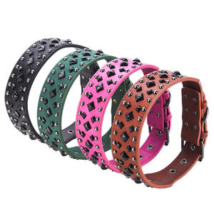 Individuell gestaltbares 2 Zoll breites Lederhalsband mit Spikes und Nieten für große Hunde - Product Image 3