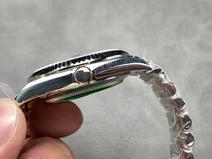 Reloj Mecánico Impermeable de la Mejor Calidad, 40 mm, Fábrica KF, Acero 904L, Movimiento 2836, 228239, Peso 215 g, Diamante Negro, 50 Bares de Resistencia al Agua - Product Image 4