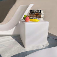 Chaise longue de piscine, transat d'extérieur inclinable en PE pour bord de piscine, hôtel, complexe hôtelier, vente en gros