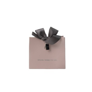 Wholesale Custom Printed Luxury Shopping Gift Paper <strong>Bag</strong> With Handle Paper <strong>Bag</strong> With Logo Print - Product Image 1