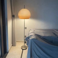 철제 유리 바우하우스 스타일 미드 센추리 플로어 고급스러운 빈티지 액센트 거실 소파 스타일리시한 독립형 조명 침실