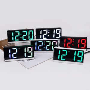 Horloge de <span class=keywords><strong>table</strong></span> LED avec alarme, miroir, calendrier numérique, luminosité réglable, commande vocale, fonction snooze et affichage de la température – Vente directe usine - Product Image 6