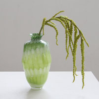 Collection de vases urnes en verre soufflé à la main avec motif vague tourbillonnante blanche, ombré vert, style rustique organique, pour décoration de mariage et de maison, vente en gros