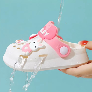 Venta al por mayor <span class=keywords><strong>de</strong></span> zapatos zuecos <span class=keywords><strong>de</strong></span> suela blanda <span class=keywords><strong>de</strong></span> verano para niños antideslizantes con diseño <span class=keywords><strong>de</strong></span> animales <span class=keywords><strong>de</strong></span> dibujos animados lindas <span class=keywords><strong>zapatillas</strong></span> cubiertas con dedos para bebés - Product Image 1
