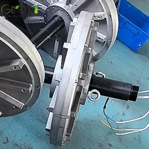 เครื่องกำเนิดไฟฟ้ากระแสสลับแบบไร้แกนกลาง 60 วัตต์ 150 รอบต่อนาที ไม่มีอาการค็อกกิ้ง สำหรับระบบกังหันลมแบบแกนหมุนในแนวตั้ง (VAWT) - Product Image 1