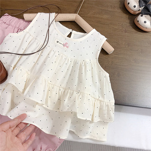 Conjunto de 2 piezas para niñas, cómodo top con volantes en capas, pantalones capri rosas, conjunto informal de verano para jugar en interiores y exteriores - Product Image 6