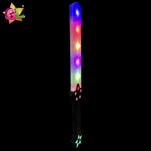 Nouveau produit 2024, épée étoile lumineuse populaire avec son, jouet en plastique, <span class=keywords><strong>sabre</strong></span> <span class=keywords><strong>laser</strong></span> blanc et <span class=keywords><strong>noir</strong></span>, jouets lumineux - Product Image 3