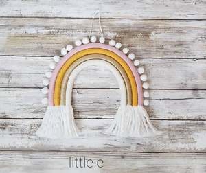 เส้นใยสีรุ้งแบบหนา สวยงามและสง่างาม ของตกแต่งแขวนผนังคุณภาพสูง - Product Image 1