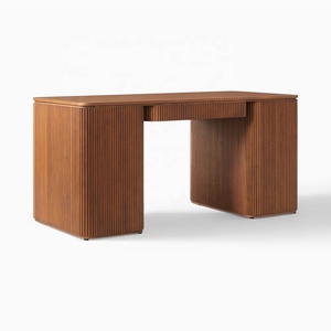Coiffeuse nordique en bois à lattes de 160 cm de large avec poignées dorées pour intérieurs d'appartements haut de gamme - Product Image 3