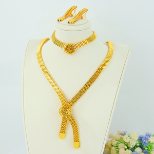Nouvel Arrivage – Ensemble de Bijoux Dorés Tendance Plaqué Or 21 carats, Design Italien, Collier, Bracelet et Boucles d'Oreilles (3 pièces) pour Femme, Idéal pour Événements et Fêtes - Product Image 1