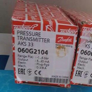Danfoss Pressure <b>Transmitter</b> AKS 33 060G2104 - Product Image 1
