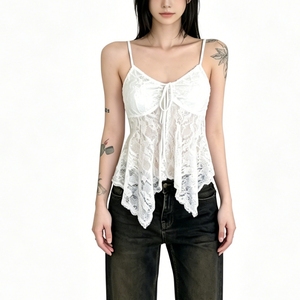 Camisola de encaje transparente para mujer con tirantes finos, lazo frontal y bajo asimétrico, estilo babydoll, de Sehe Fashion - Product Image 5
