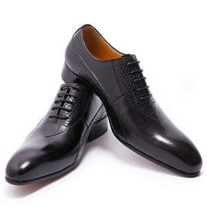 Chaussures habillées Oxford à lacets pour hommes luxueuses pour les mariages, les festivals et les fêtes - Chaussures pour hommes artisanales de haute qualité - Product Image 2