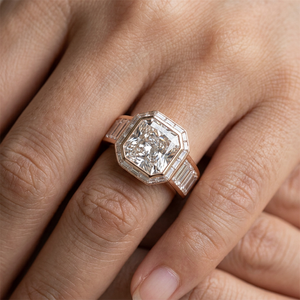 แหวนหมั้นสวยงาม 5.1 กะรัต D VS1 ทองคำแท้ 18k ชุบทองคำชมพู เพชรทรง Asscher เพชรเลี้ยงในห้องปฏิบัติการ รับรองโดย IGI - Product Image 1