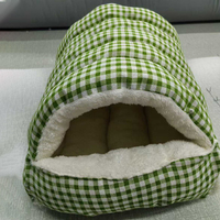 Vente en gros de lit pour chien et chat en peluche moderne, confortable, respirant et pliable - abri portable pour animaux de compagnie