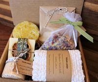 Coffret Cadeau de Luxe Écologique en Verre pour Bain et Spa avec Outils de Douche Faits Main pour Femme - Soins Personnels, Cadeaux de Noël et d'Anniversaire