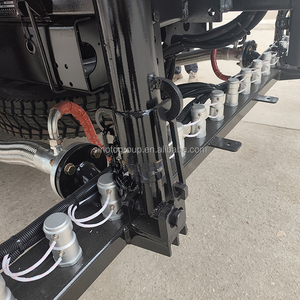 Camión Distribuidor de Asfalto SINOTO de 8000L, Pulverizador de Betún con Accionamiento PTO, Ancho de Pulverización de 4.5m, Soporte Técnico por <span class=keywords><strong>Video</strong></span> - Product Image 6