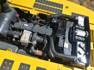 Excavadora Usada Confiable de Gran Tamaño con Motor Hidráulico Cummins Komatsu PC240-8/PC240/PC240-11 Modelo 2023 para Desarrollo de Infraestructura - Product Image 3