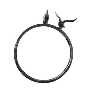 Escultura circular de acero inoxidable con diseño de follaje, decoración de mesa hecha a mano para hotel y oficina de ventas inmobiliarias - Product Image 5