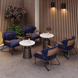 Ghế thư giãn bọc vải, tay vịn gỗ nguyên khối phong cách hiện đại giữa thế kỷ, khung kim loại, dành cho phòng khách, khách sạn, quán cà phê (có xuất xứ từ Úc) - Product Image 2