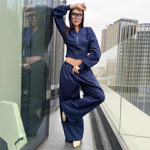 Completo da <span class=keywords><strong>donna</strong></span> primaverile casual in tinta unita con felpa con cappuccio e zip, pantaloni lunghi larghi con coulisse in vita, 2 pezzi, 100% nylon - Product Image 1