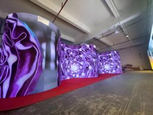 Display a <span class=keywords><strong>LED</strong></span> curvo P2.604 trasformabile a forma cilindrica per la visualizzazione immersiva - Product Image 6