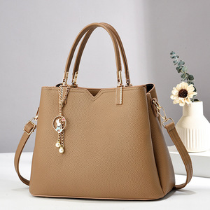 Sacs à bandoulière pour femmes, mode, grande capacité, plusieurs compartiments, pendentif en métal, fermeture éclair, sacs messagers, Rohorse Roromall - Product Image 4