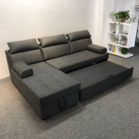 Maßgefertigtes Kunstleder-Ecksofa mit Kopfstütze und Staufach