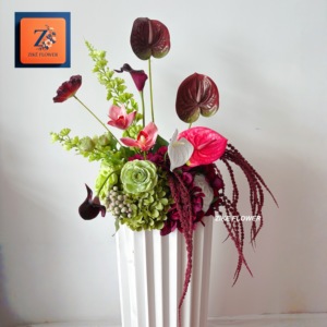 Centro de Mesa de Boda con Bola de Flores de Hortensia Roja Borgoña Artificial ZIKE - Diseño Colgante de Lujo - Product Image 1