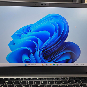Ordinateur portable professionnel ThinkPad E14 Ultra5-225H, 32 Go de RAM, 1 To SSD, écran 14 pouces, clavier anglais, 11 Iris Graphics, neuf - Product Image 2