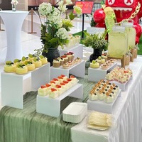 Présentoir de Luxe pour Traiteur de Mariage, Plateaux Rehausseurs Alimentaires, Ensemble de Présentation de Fête, Présentoir Buffet 4 Niveaux en Acrylique Blanc pour Anniversaire