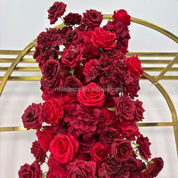 Fabrieksgroothandel bordeauxrode kunstzijde rozen bloemenloper bruiloft feest tafeldecoratie bloemenloper