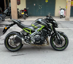 Moto <span class=keywords><strong>Kawasaki</strong></span> <span class=keywords><strong>Versys</strong></span> <span class=keywords><strong>1000</strong></span> <span class=keywords><strong>SE</strong></span> LT+ Cruiser d'occasion, moteur sans balais, pour la conduite tout-terrain et les aventures - Product Image 6