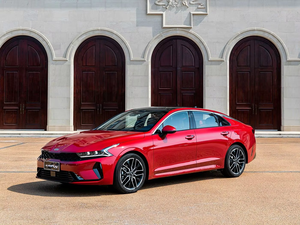 <span class=keywords><strong>Kia</strong></span> K5 2024 GT Line 2.0T L4 2021 380T GT Line Refresh <span class=keywords><strong>Bianca</strong></span>, Auto a Benzina <span class=keywords><strong>Kia</strong></span> K5 - Product Image 4